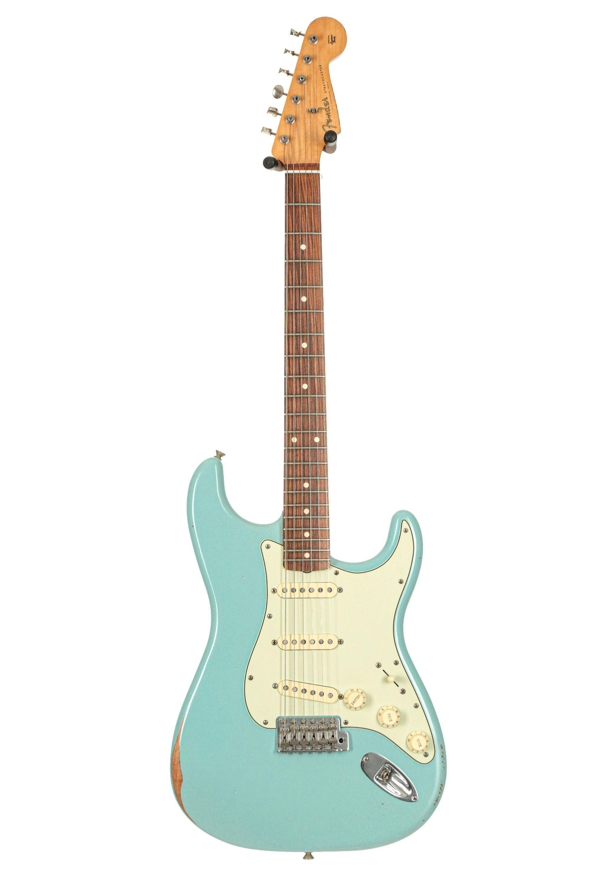 Fender stratocaster outlet daphne blue